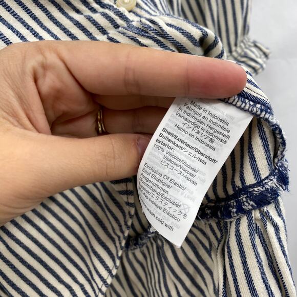 Madewell Courtyard Ruffle-Hem Top in Stripe - Picture 4 of 6